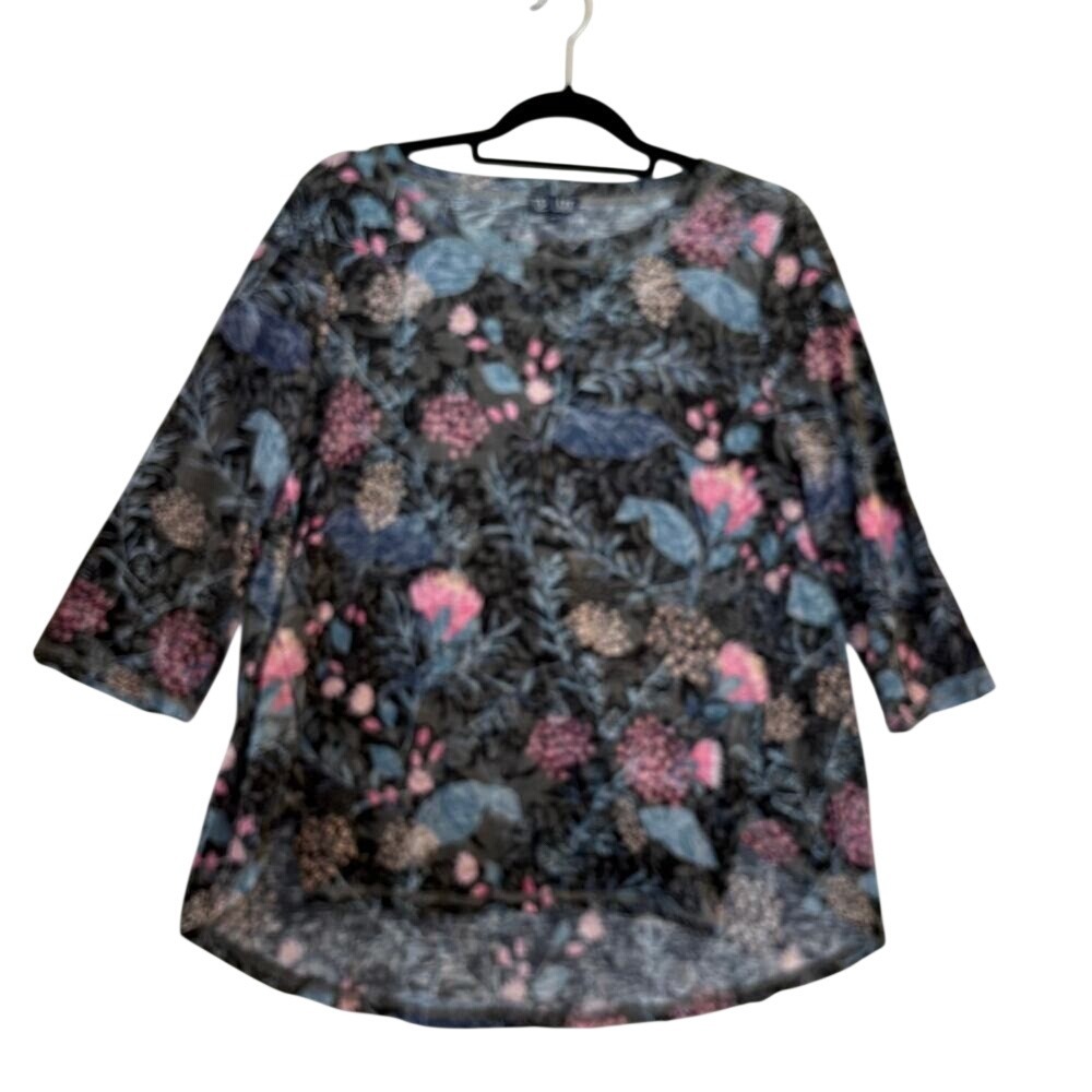 Top Ligne Floral Shirt Womens Size Medium Scoop Neck 3/4 Sleeve Stretch Top